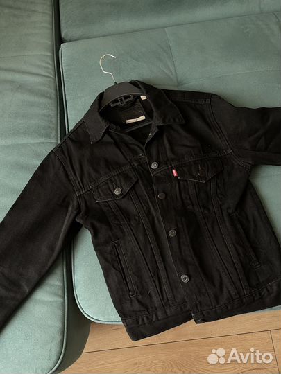 Джинсовка levis черная XS