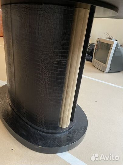 Стол обеденный на 6 персон овальный