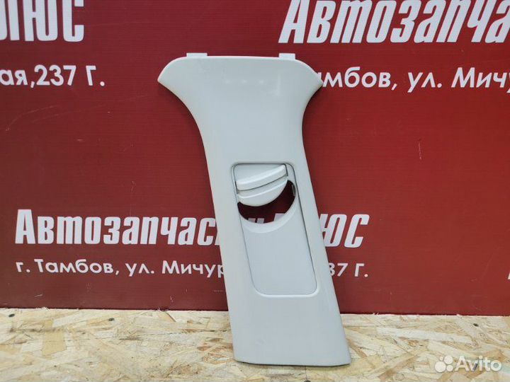 Обшивка средней стойки левая LADA Vesta