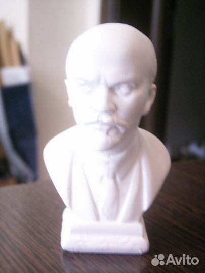 Владимир Ильич Ленин. Статуэтка. Бюст