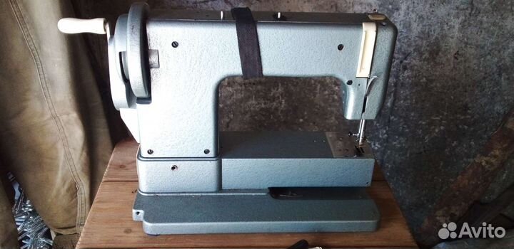 Швейная машинка