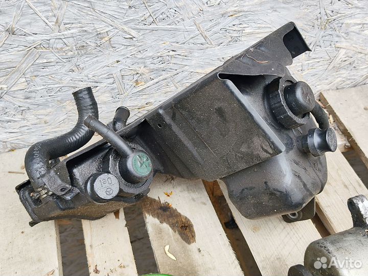 Детали гидроподвески Mercedes W220 W215