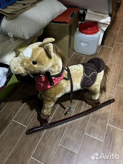 Качалка лошадь