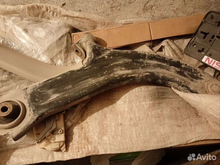 Рычаг правый nissan note e11