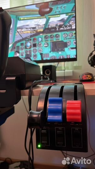 Штурвал Logitech Pro Flight Yoke System черный