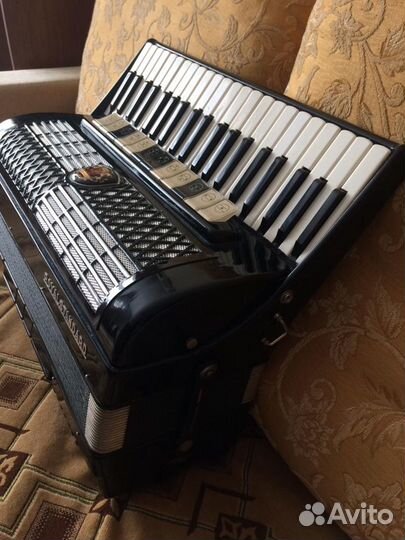 Аккордеон Royal standart Montana