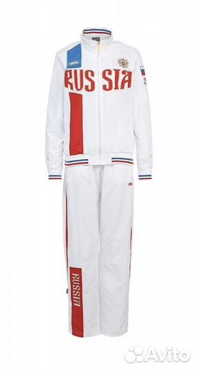 Спортивный костюм