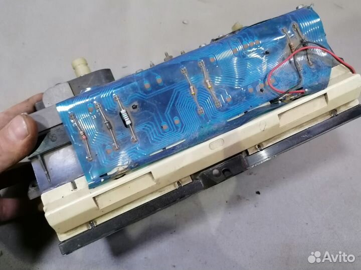 Щиток 1.8 SF VW Golf II 1983-1992