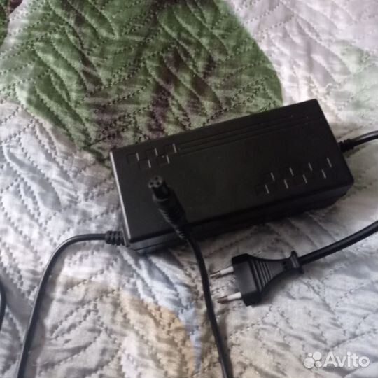 Зарядка для гироскутера