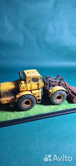 Модель трактора