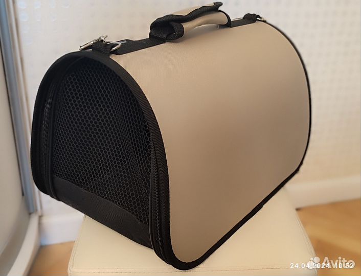 Переноска для кошек/маленьких собак