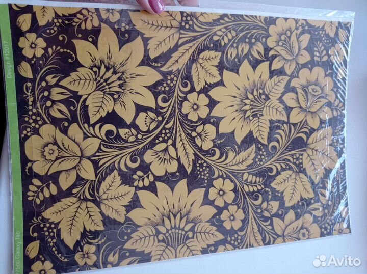 Виниловая наклейка на планшет