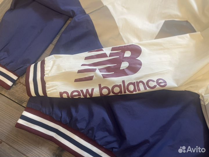 Ветровка New balance