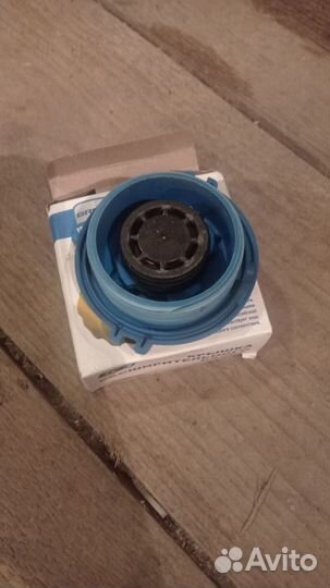 Крышка расширительного бачка VW polo sedan