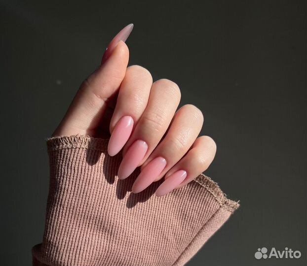 Маникюр / Наращивание ресниц / Коррекция бровей