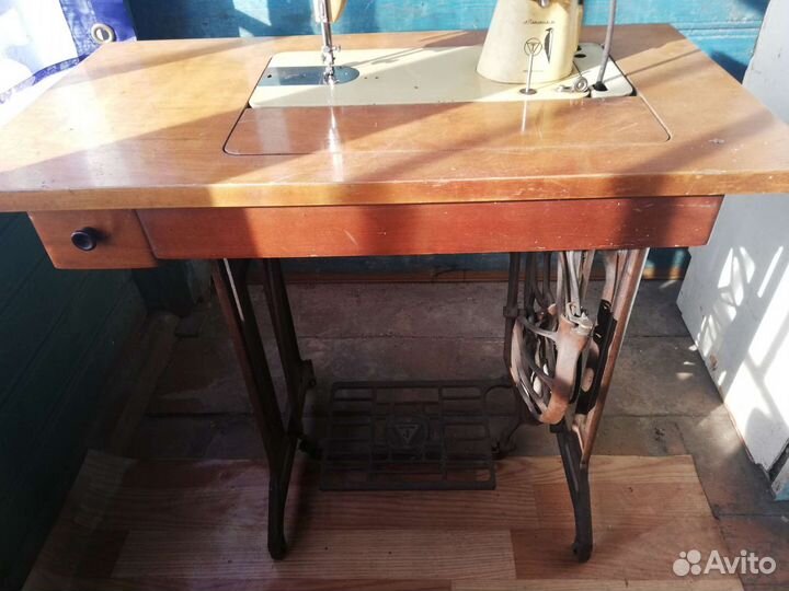 Швейная машина juki