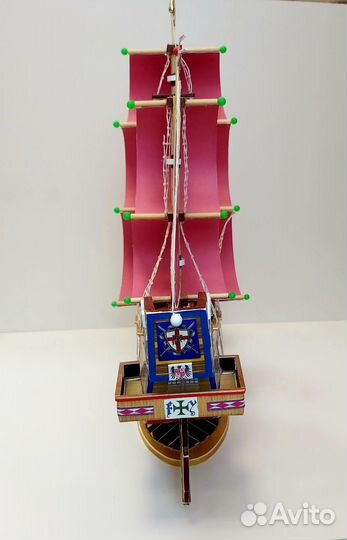 Корабль с алыми парусами.Коллекционная модель,р/р