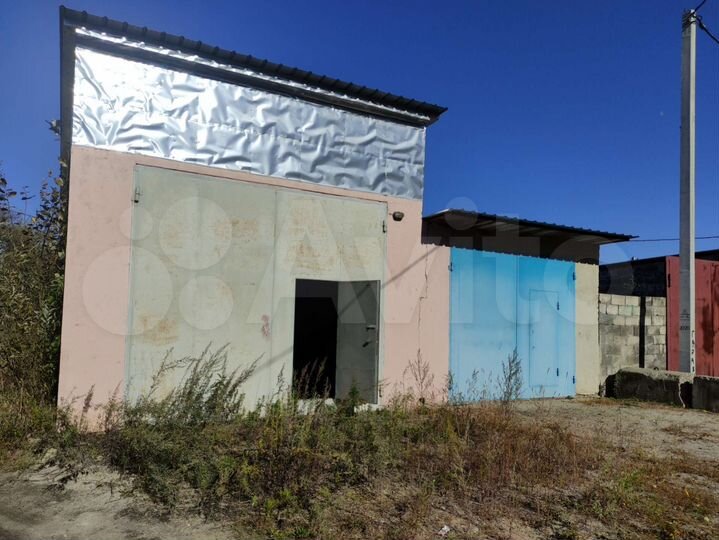 Гараж, > 30 м²