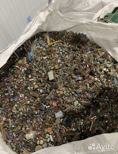 Скупка радиодеталей плат приборов СССР