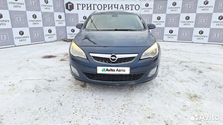 Opel Astra 1.6 AT, 2011, 244 000 км