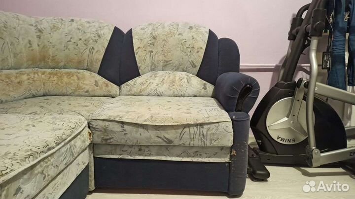 Диван угловой