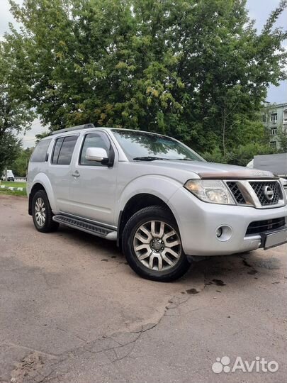 Nissan Pathfinder 2.5 AT, 2011, 160 000 км