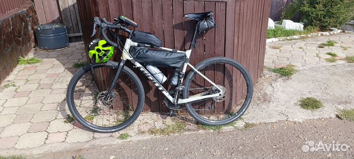 Велосипед giant revolt 2 2021