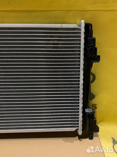 Радиатор охлаждения Фольксваген поло 6 2020+