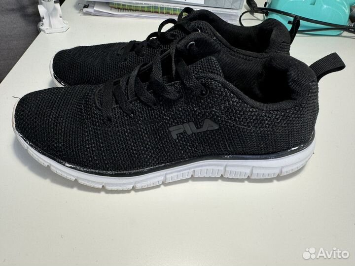 Кроссовки мужские 42 размер