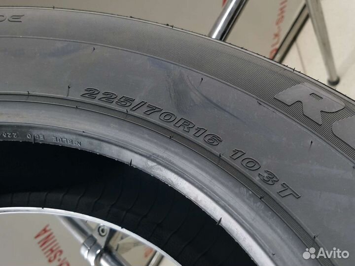 Roadstone Eurovis HP02 225/70 R16 103T