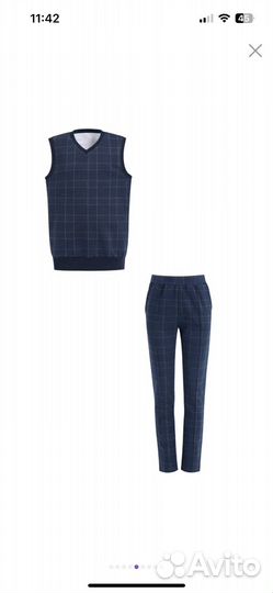 Новый школьный костюм