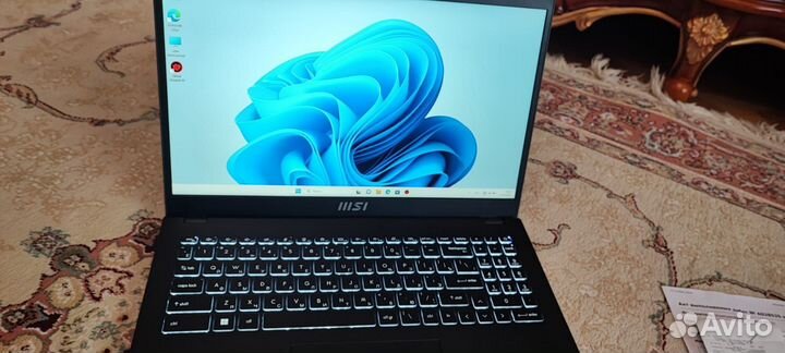 Ноутбук Msi modern 15