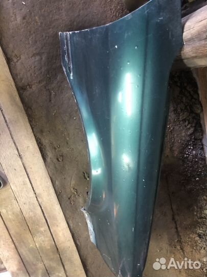 Крыло переднее правое ауди 80 b4