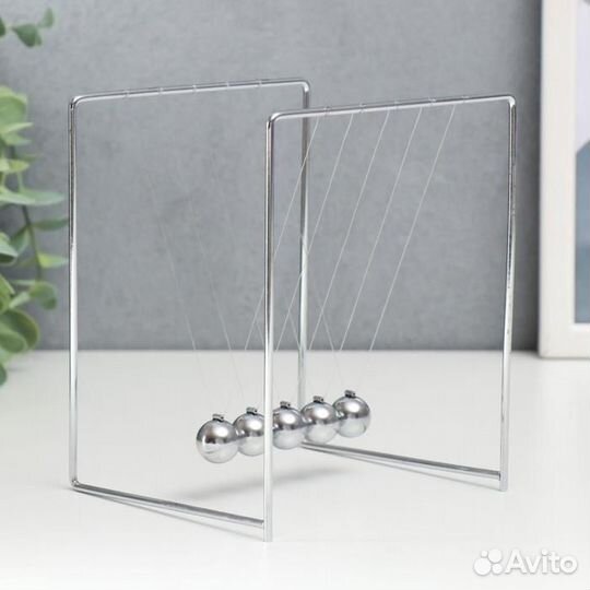 Маятник магнитный