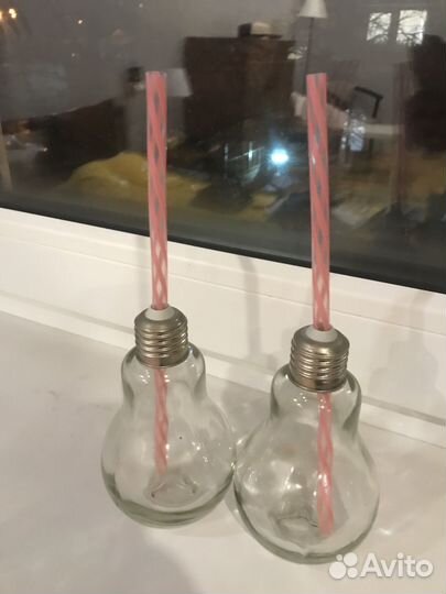 2 Стакана с соломкой