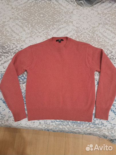 Свитер uniqlo шерсть xs