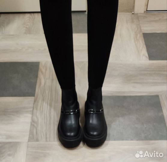 Лоферы женские 36-37 размер