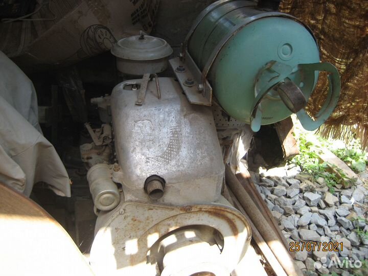 Бензиновый двигатель