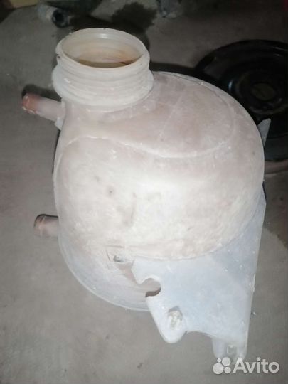 Расширительный бачок Logan