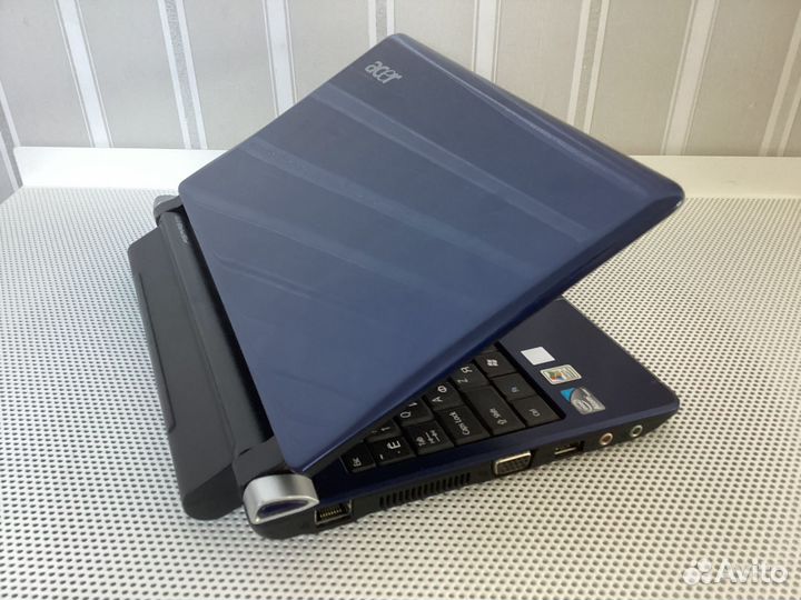 Нетбук для работы и фильмов