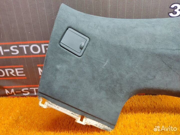 Обшивка стойки задняя левая Porsche Cayenne 955