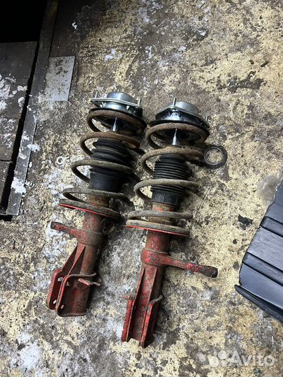 Стойки передние 2109 2110 2111 2112 2114 приора