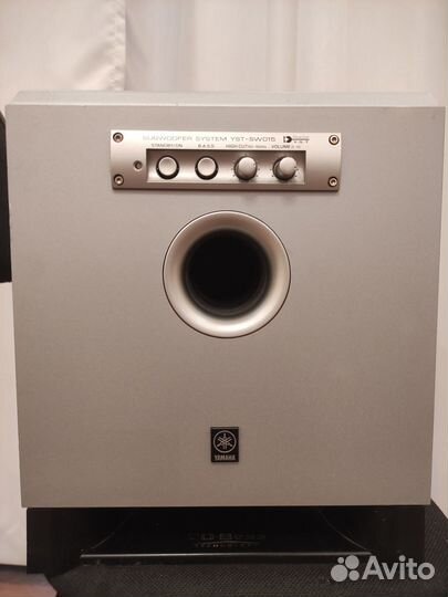 Активный сабвуфер Yamaha YST-SW015 Silver