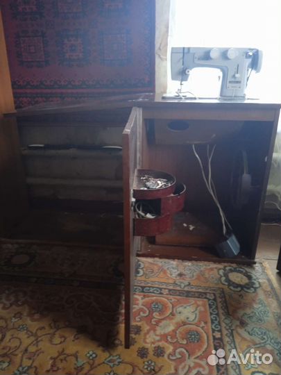 Швейная машина Чайка 3