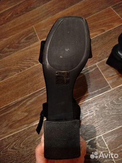 Босоножки женские 37 размер