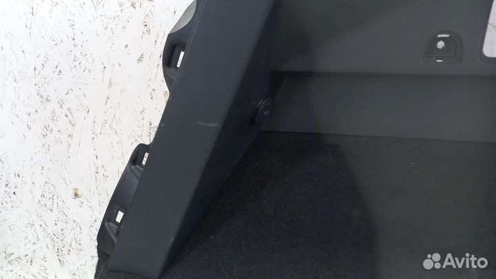 Обшивка багажника правая Volkswagen Tiguan 2