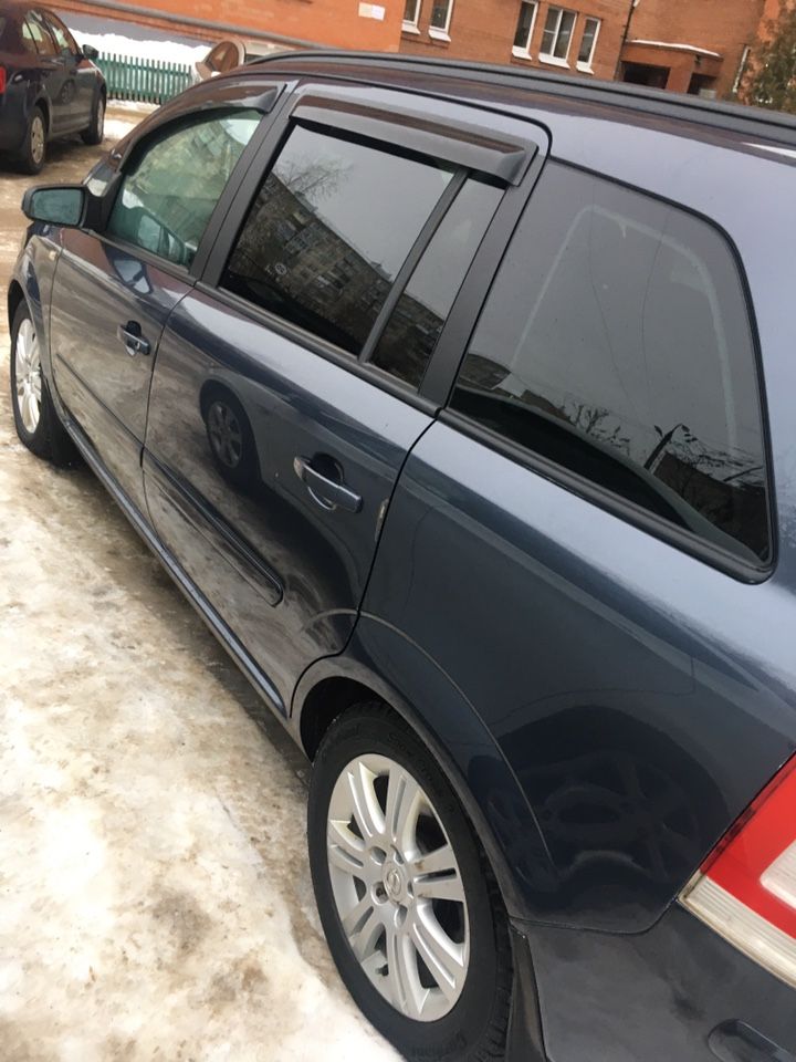 Opel Zafira: фото владельца