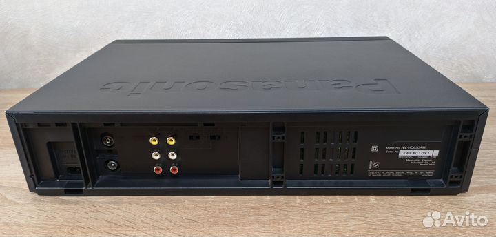 Видеомагнитофон Panasonic NV-HD650 Hi-Fi