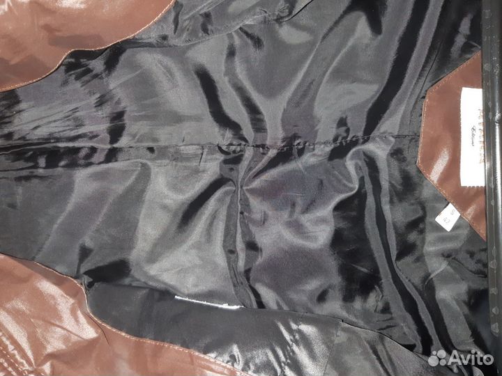 Пуховик 42р