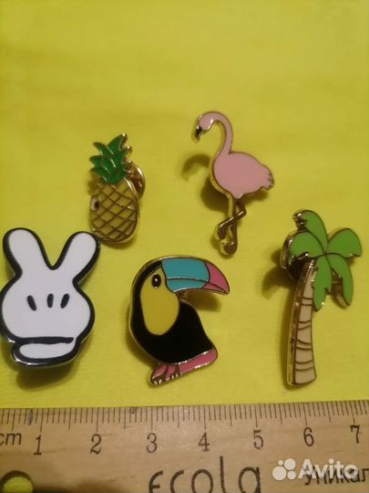 Значок металл